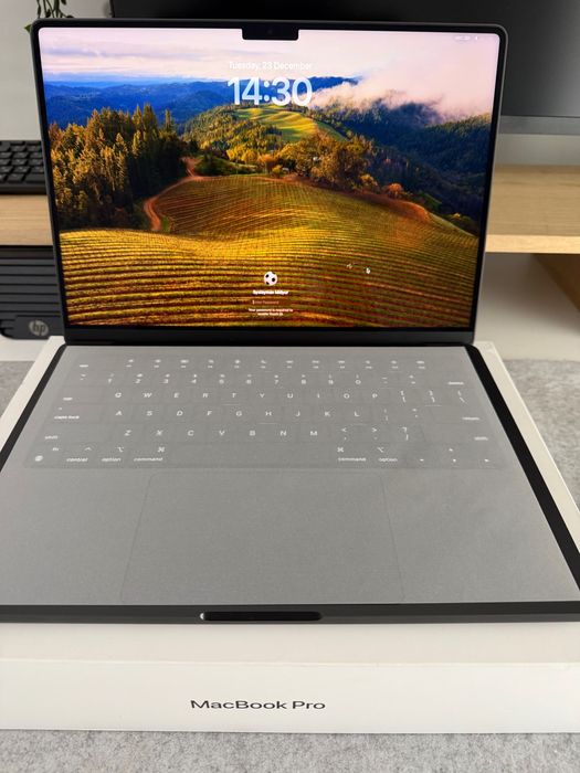 MacBook Pro 14" M3 Pro 36GB/512GB 100% Battery Space Black