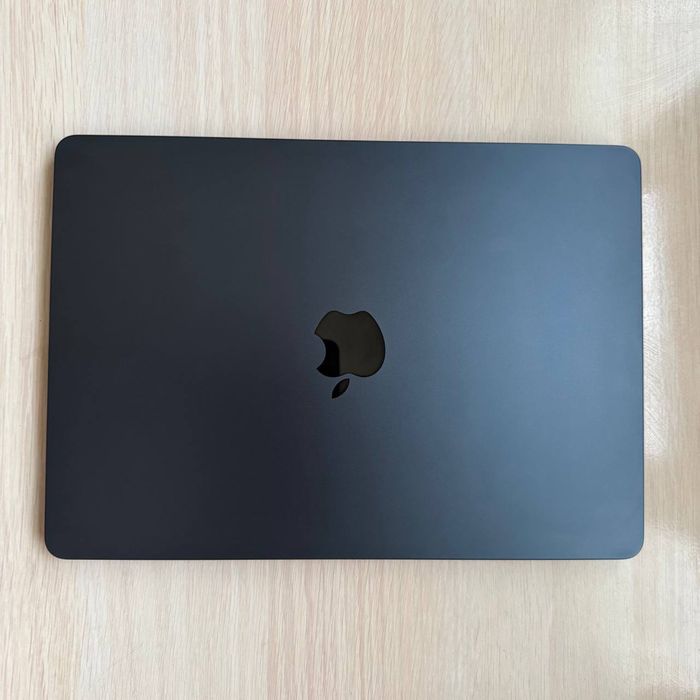 Macbook Air M3 в хорошем состоянии