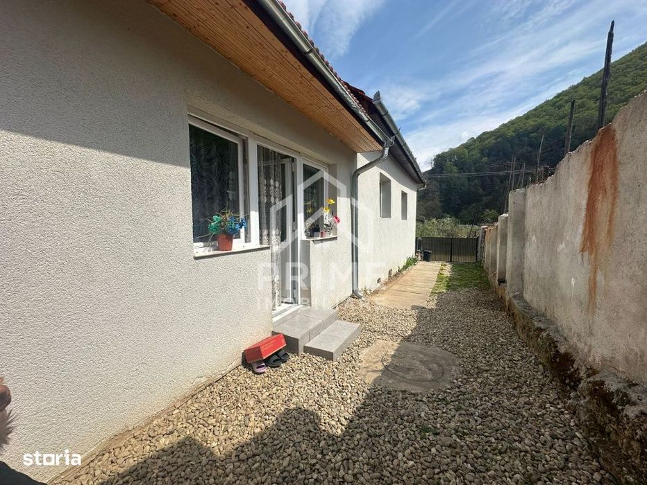 Casa Individuala 120 mp| teren 380 mp| zona Cugir