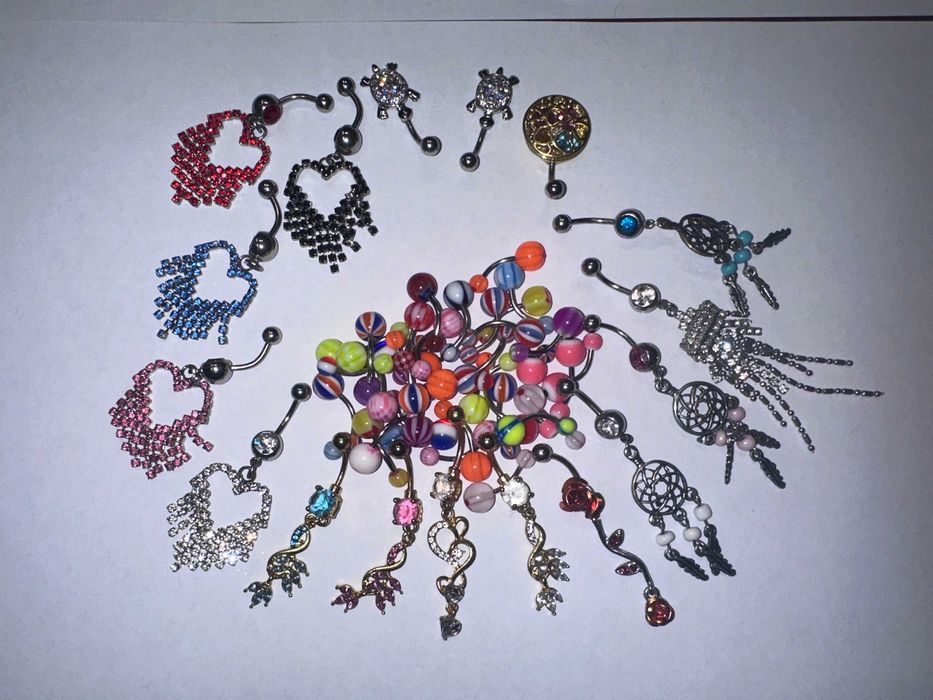 Пиърсинги пъп/ устна / уши / вежда