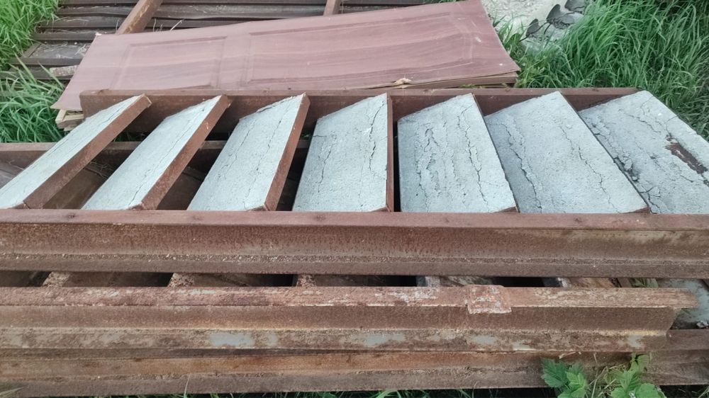 Лестницы готовые 3 штуки