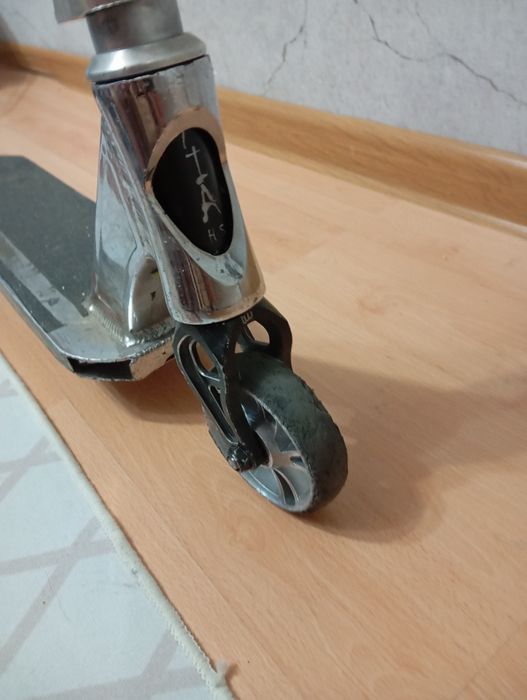 Продам трюковой самокат