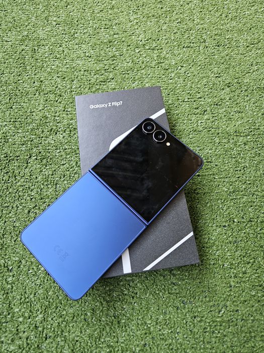 Samsung galaxy z flip 7 нов