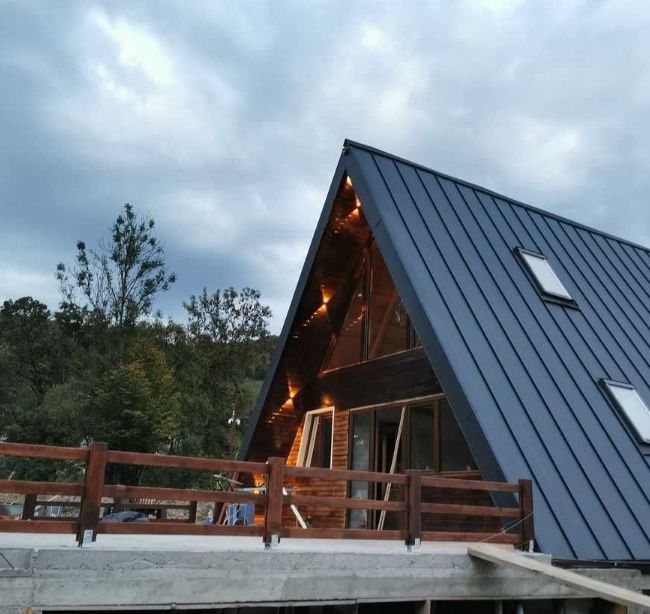 Vând cabane de lemn