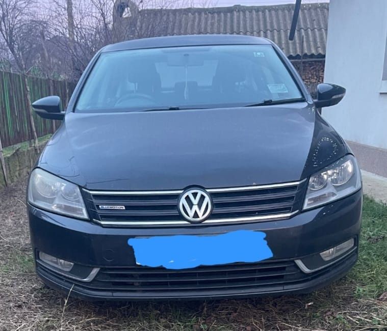 Dezmembrez vw passat b7