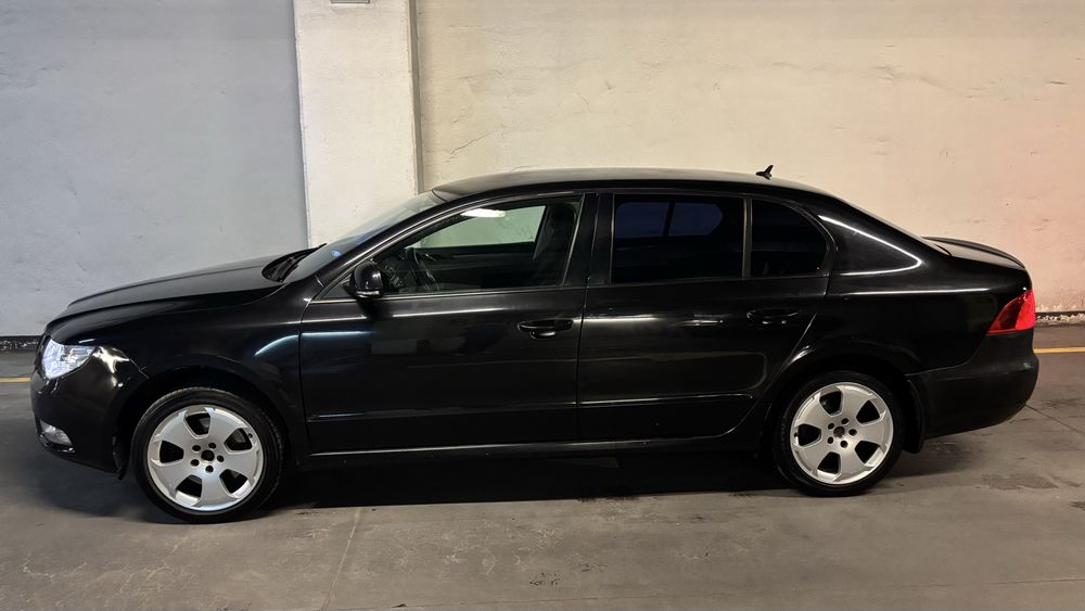 Авто Skoda superb