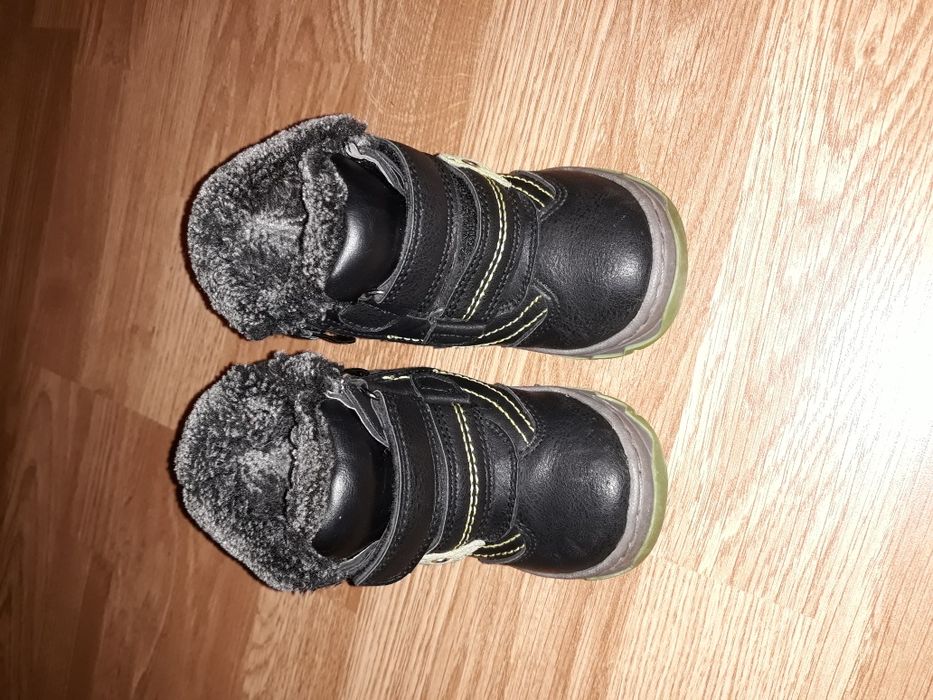 Детски обувки нови