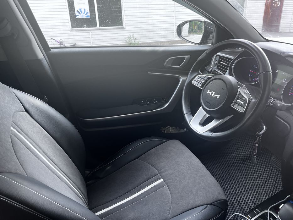 Kia ceed 2023.   .