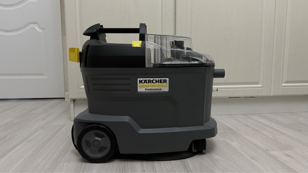 Продаю пылесос для химчистки Karcher Puzzi 8/1