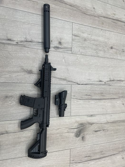 Продам игрушечный автомат