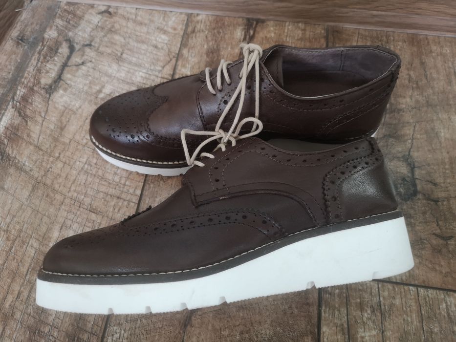 Нови обувки естествена кожа, номер 38. 5