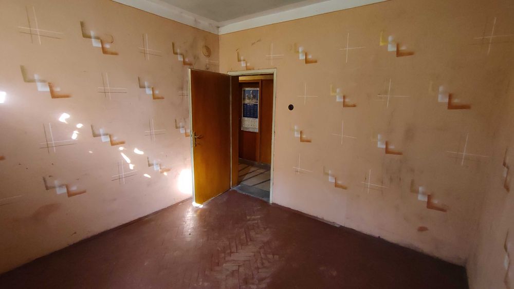 Тристаен апартамент в центъра на гр. Перник – кв. Рено