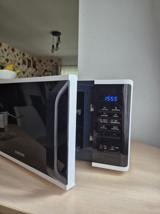 Cuptor cu microunde Samsung de vanzare