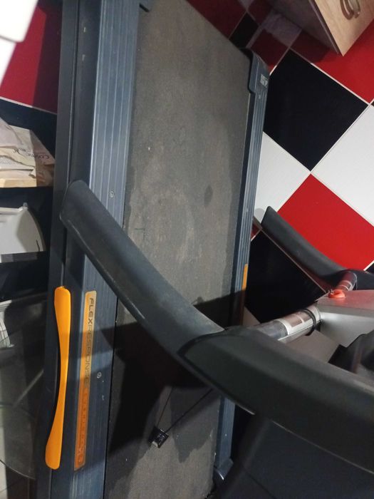 Vand Banda alergare profesionala NordicTrack super ieftina urgent