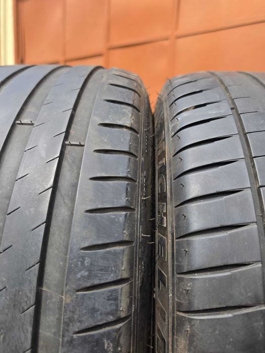 2 бр. летни гуми 255/40/18 Michelin PS4 ZR DOT 2619 4,5 mm