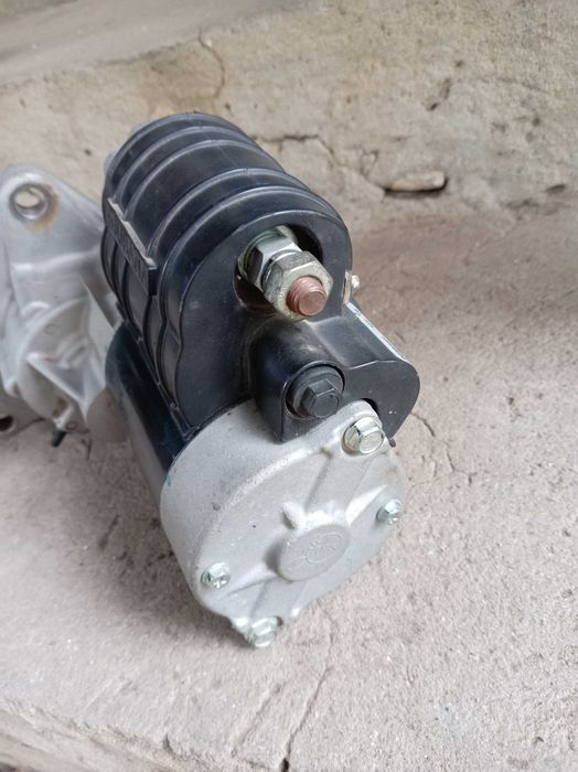 Усилен стартер 2,8kw за МТЗ, ЮМЗ, Т 25, Т 40 и др.