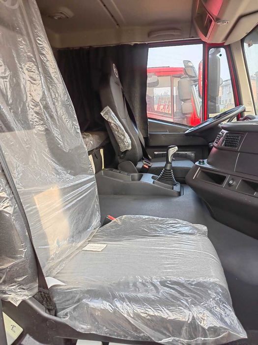 Самосвал IVECO-Hongyan , 40тонн
