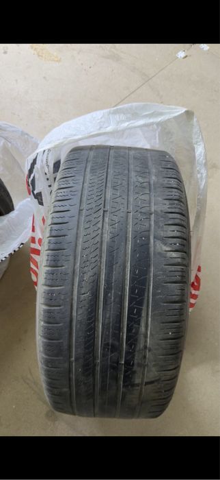 Продам шины всесезонки Pirelli 245/40/19 p zero