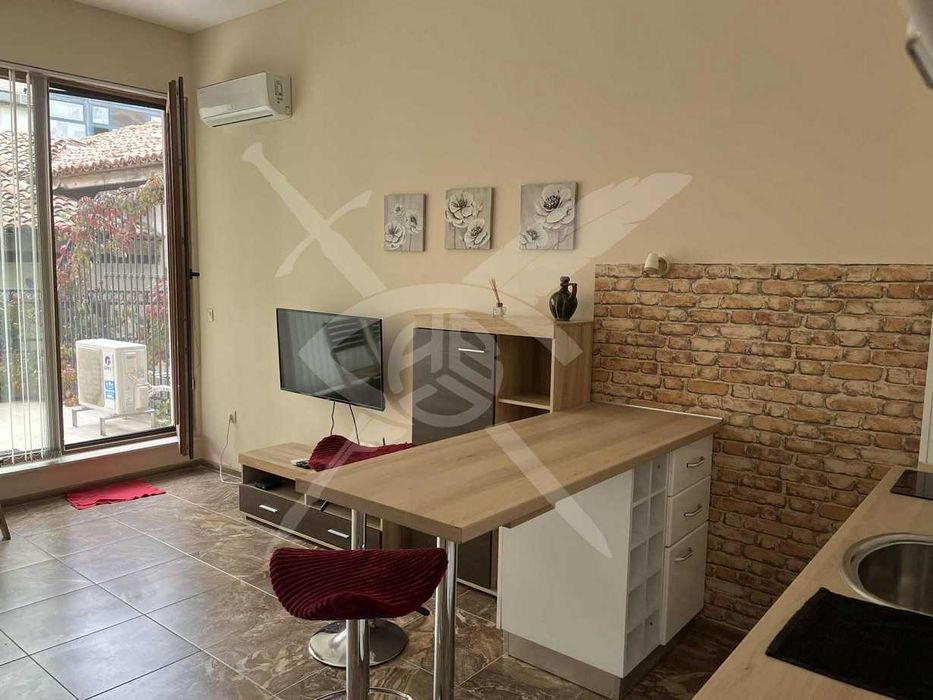 Дава се под наем Едностаен апартамент в Варна, Гръцка махала - 40 кв.м за 500 € - Снимка #1