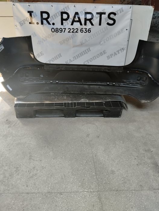 Продавам задна броня от Mercedes GLB x247 AMG