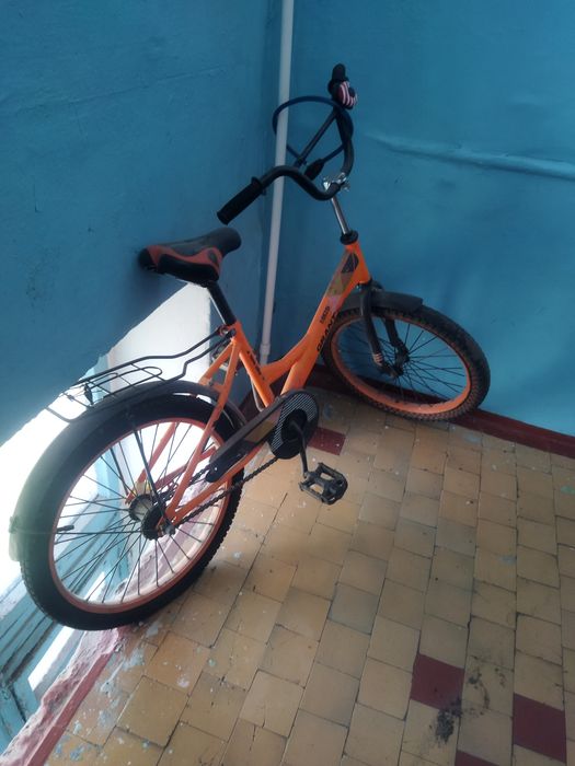 Продам велосипед на 8-9 лет