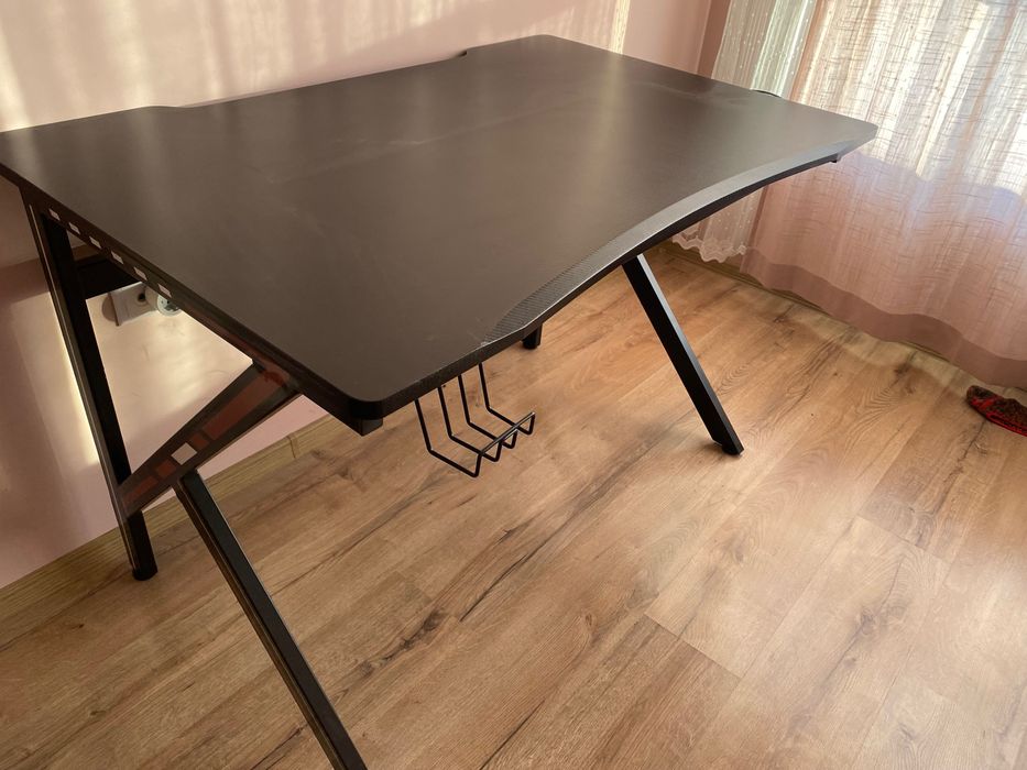 Офис Обзавеждане