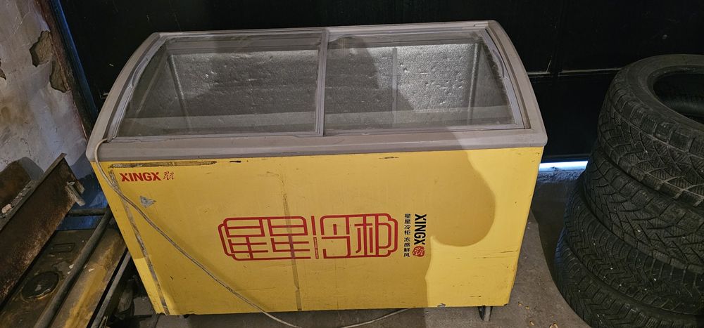 Морозильник в отличном состоянии