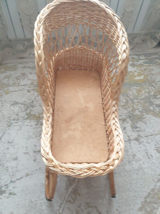 Продам Ротанговые зимние санки