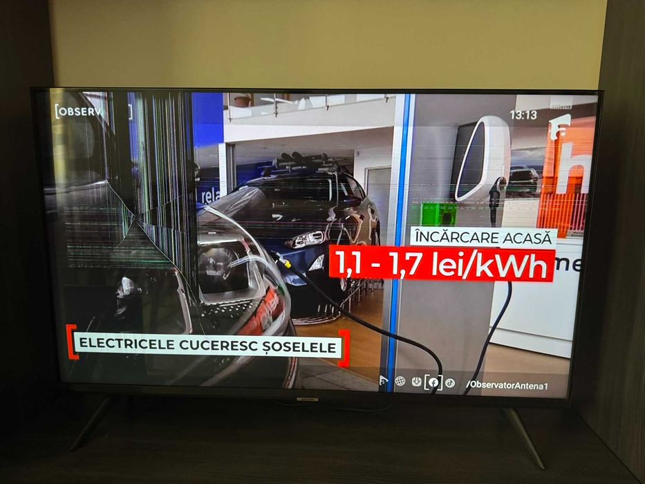 Televizor Samsung 43AU7092 108 cm - ecran defect