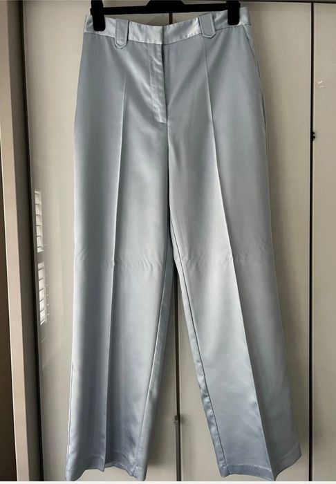 Pantaloni satinati Zara, noi, mărimea S