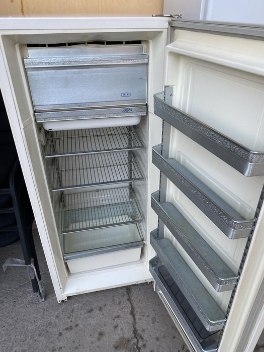 Халадилник сотилади