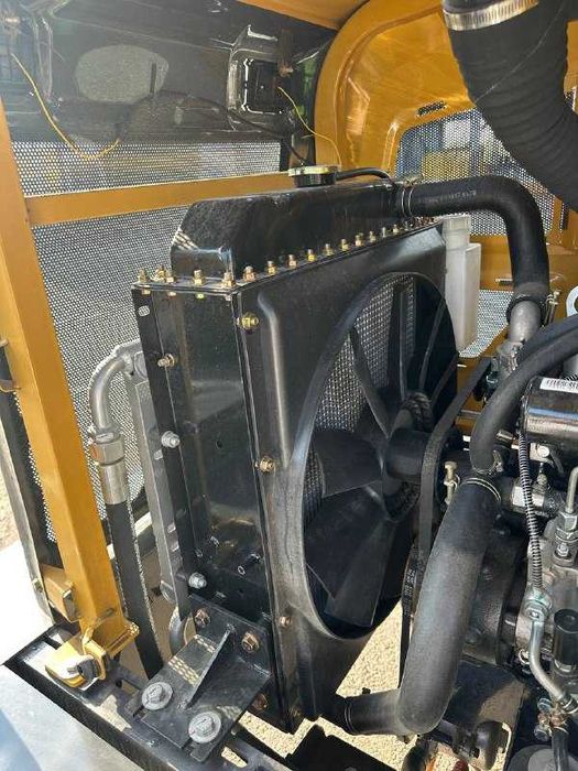 Погрузчик с увеличенной мощностью двигателя! 1 КУБ! Кондиционер!