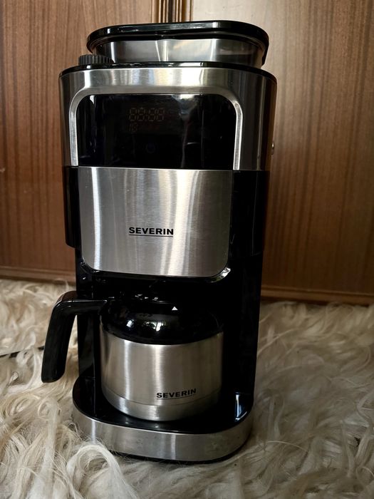 Кафемашина Severin, KA 4814, 1000W, 1.25L, 8 чаши, Черен/Сребрист
