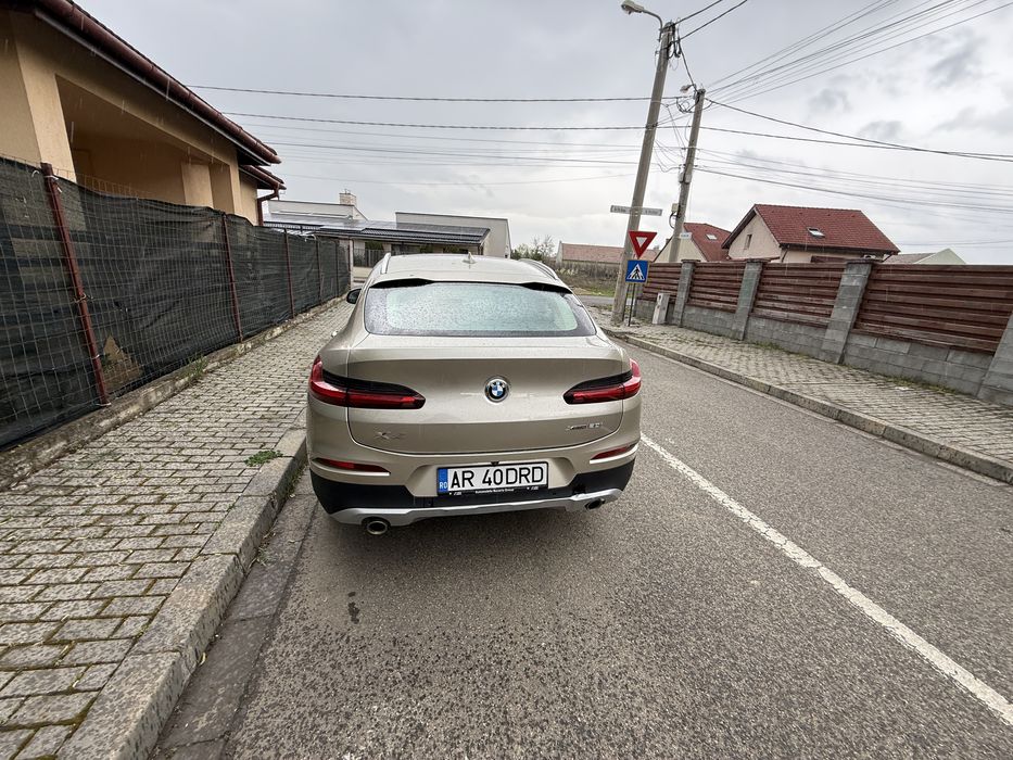 BMW X4 xDrive20i (G02) – 08/2019 – 4x4 – Panoramic – HUD – Piele Vernasca – Foarte bine întreținut