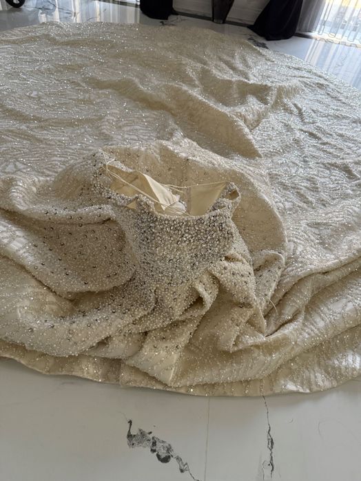 Свадебное платье с фатой