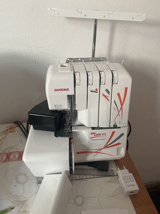 Janome Оверлок 12 мес с гарантией