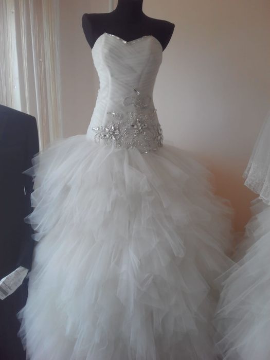 Платья свадебные новые