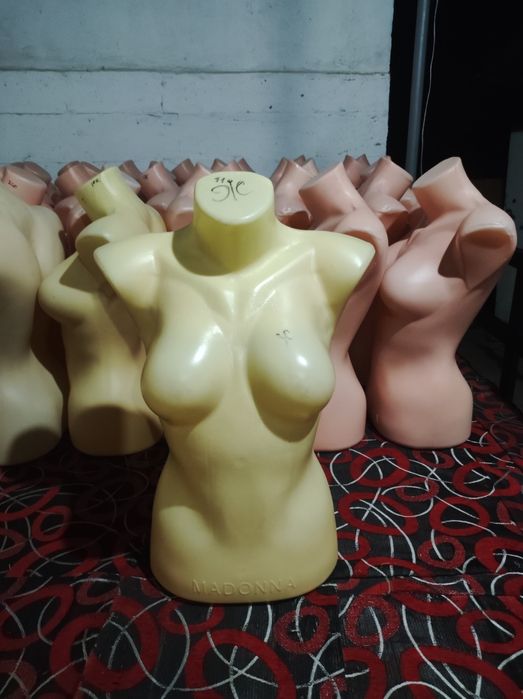 Манекен, женские манекены