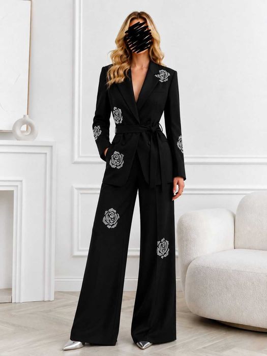 Costum elegant dama