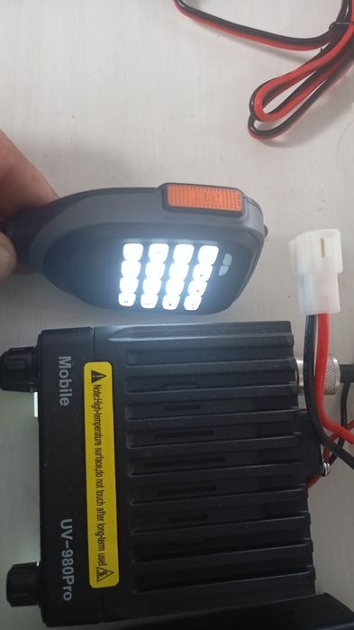 Автомобильная рация УКВ