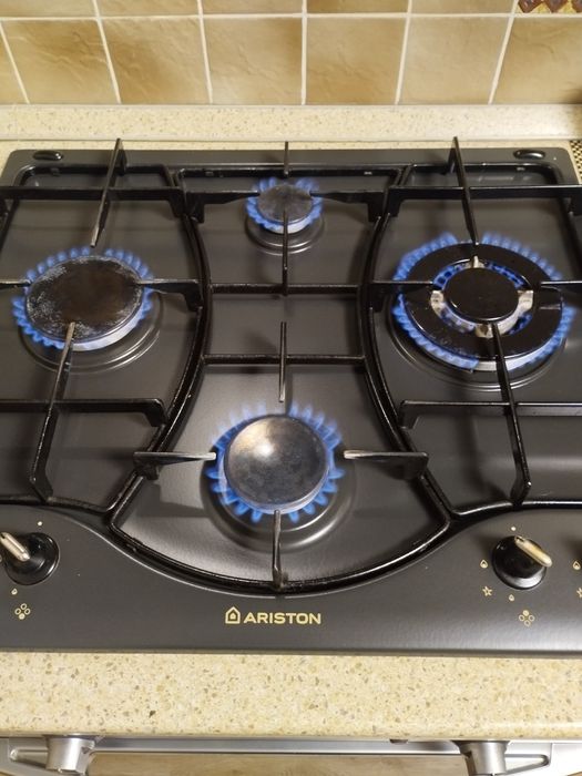 Варочная панель Ariston