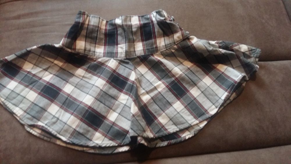 Дънкови поли и панталон за момиче 4-5г.