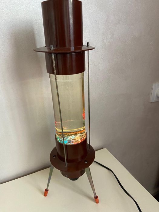 Продам, лампу лаву “Космос” советскую СССР