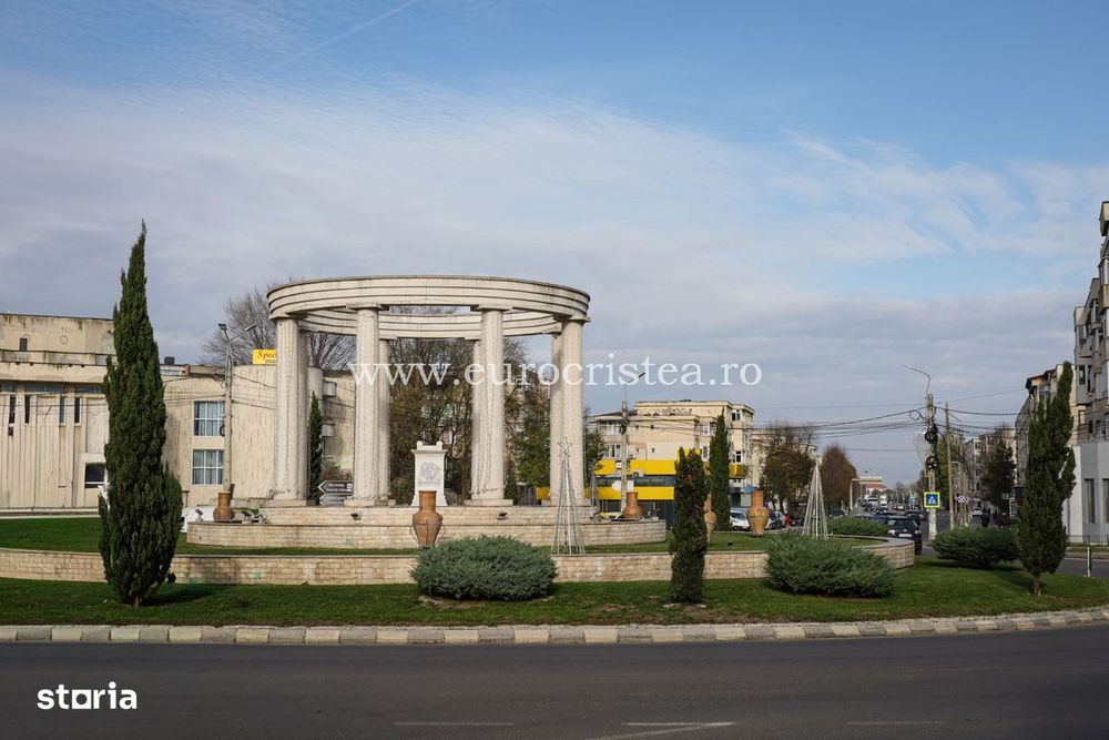 Apartament cu 3 camere confort 1 de vânzare în Mangalia, zona:Sens .