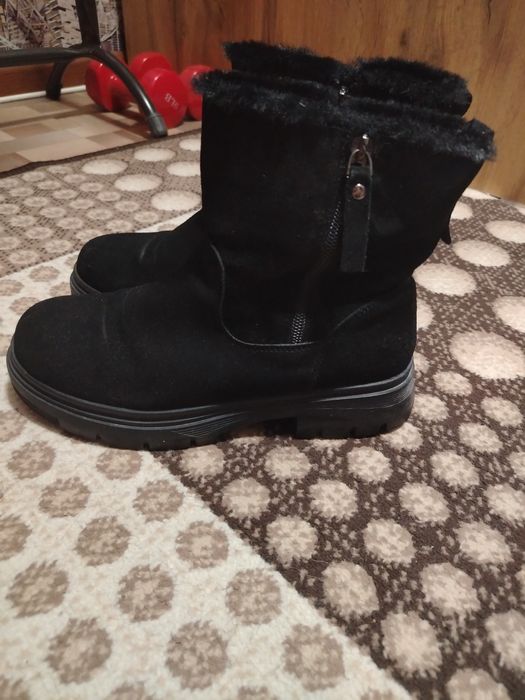Ботинки зимние..
