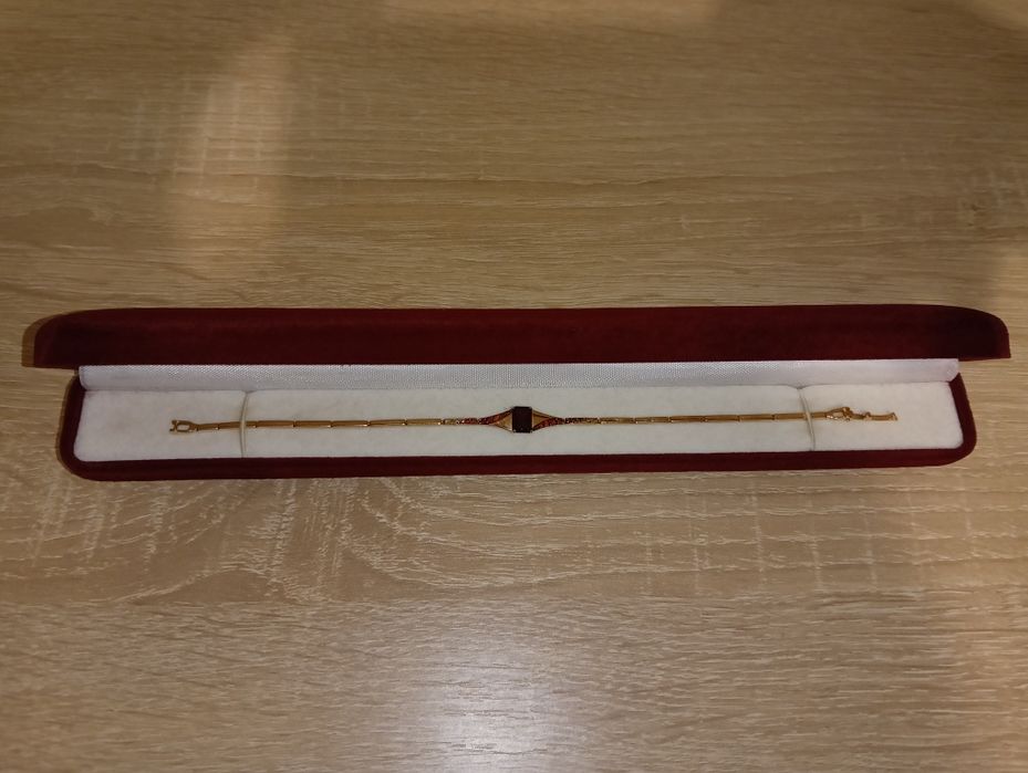 Продам золотой браслет