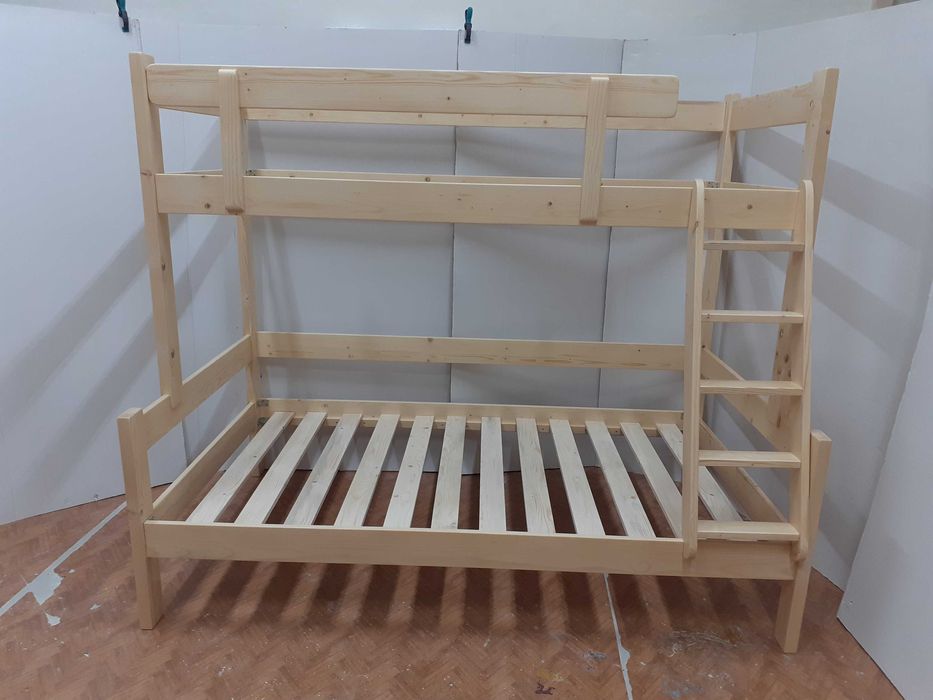 TRANSPORT GRATUIT.Pat etajat-supraetajat din lemn masiv.Cod 3016