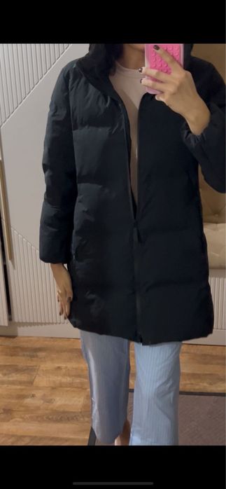 Пуховик Uniqlo M размер