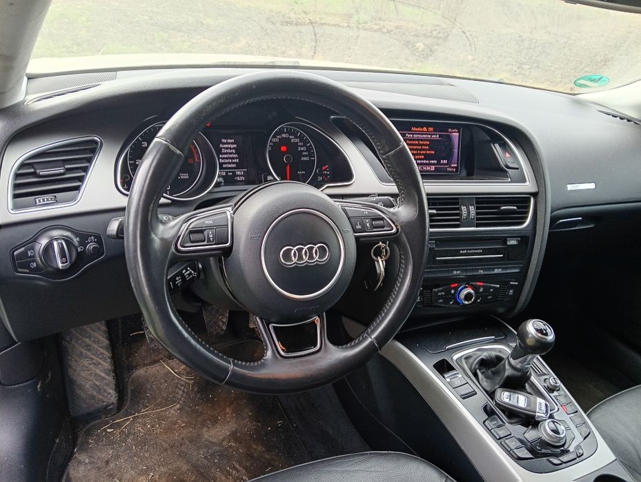 Vând Audi A5 -An 2013
