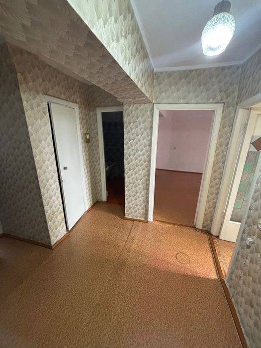 Продам 3   комнатную   квартиру